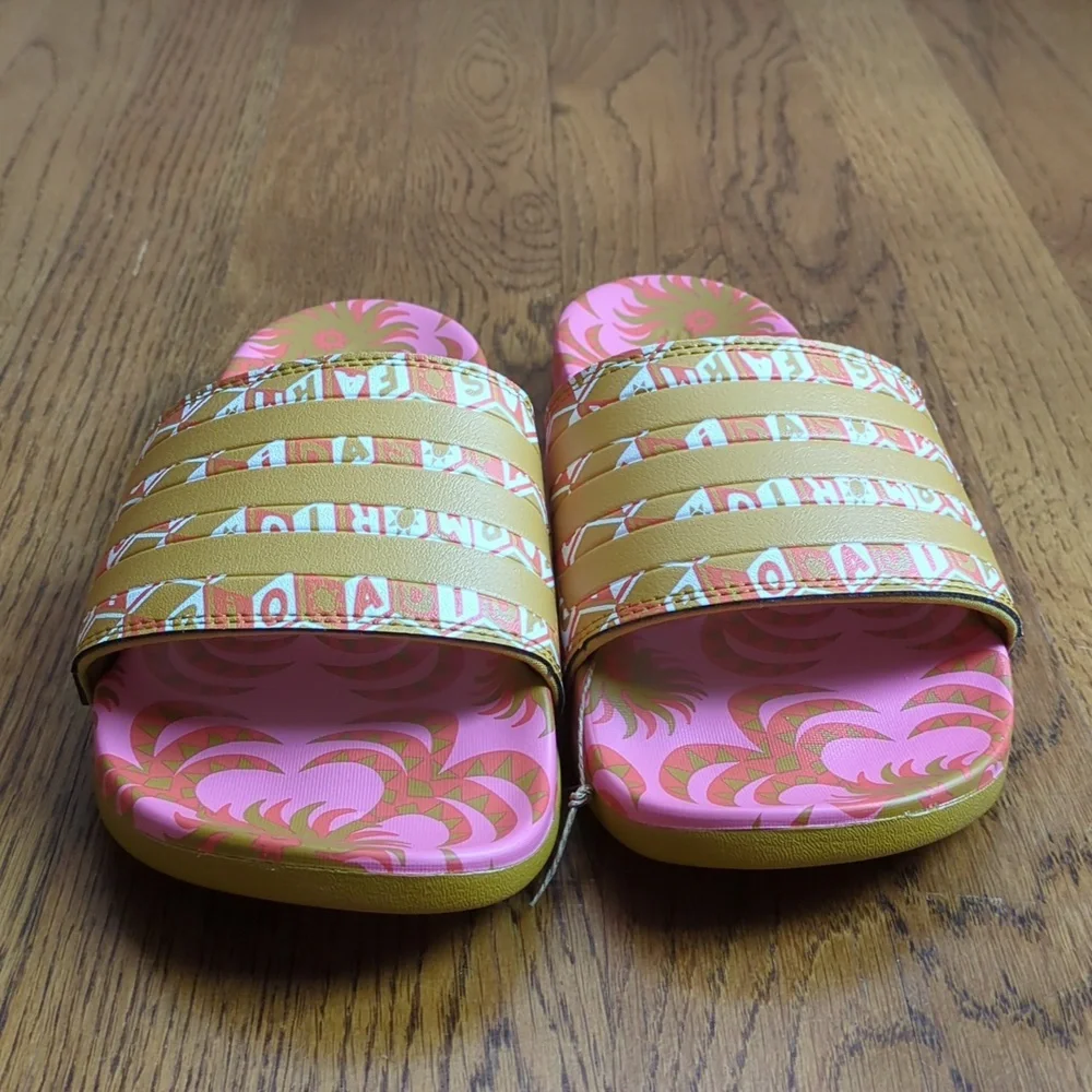 NIB FARM Rio Logo Slide Sandals Adidas Collab Womens Size 6 Pink Abstract Floral